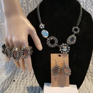 Silver and gray, clear glass and rhinestone set Necklace, Wire earrings Bracelet
